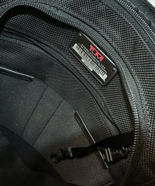 TUMI กระเป๋าสะพาย