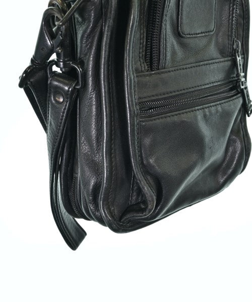 TUMI กระเป๋าสะพาย