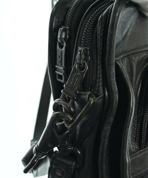 TUMI กระเป๋าสะพาย