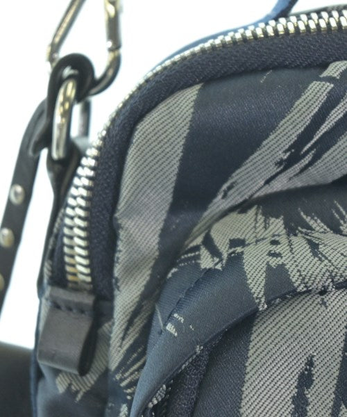 TUMI กระเป๋าสะพาย