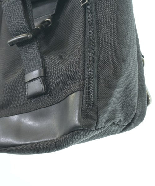 TUMI กระเป๋าสะพาย