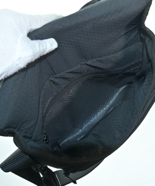TUMI กระเป๋าสะพาย