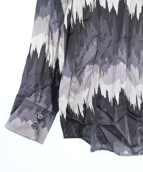 Brioni เสื้อลำลอง