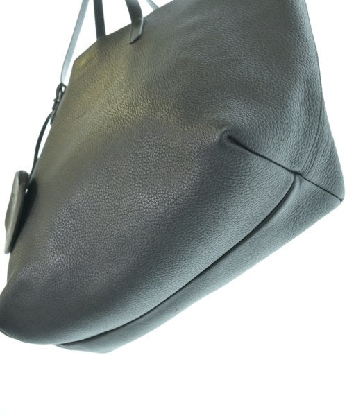 GLOBE-TROTTER กระเป๋าถือขนาดใหญ่