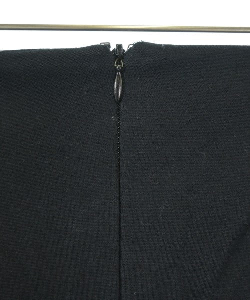 MAX MARA WEEK END LINE กระโปรงยาวถึงเข่า