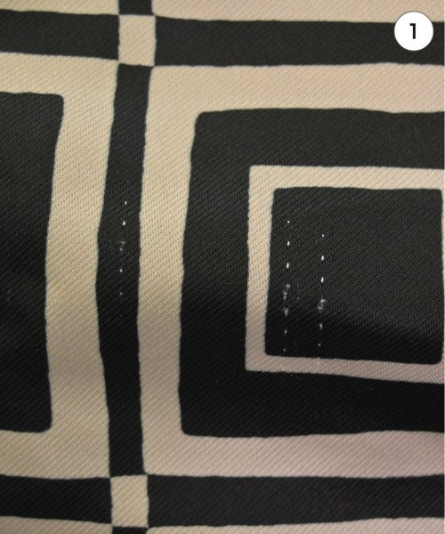 'S Max Mara กระโปรงยาวถึงเข่า