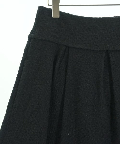 'S Max Mara กระโปรงยาวถึงเข่า