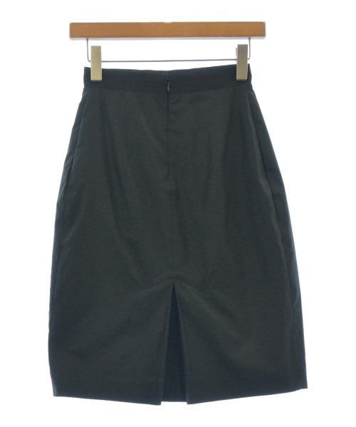 PAULE KA กระโปรงยาวถึงเข่า