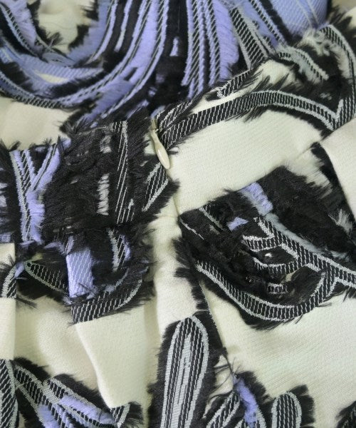 PAULE KA กระโปรงยาวถึงเข่า