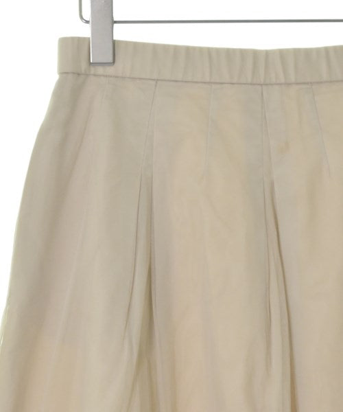 YUKI TORII กระโปรงยาวถึงเข่า