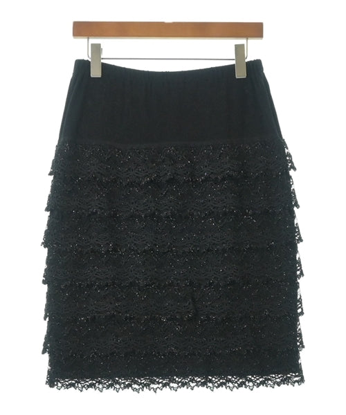 YUKI TORII กระโปรงยาวถึงเข่า