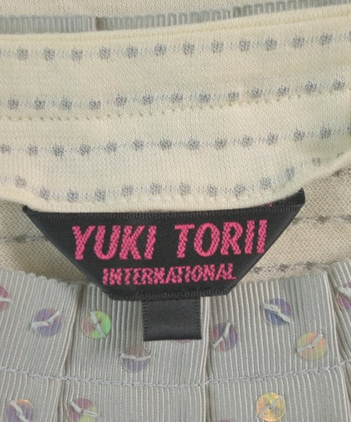 YUKI TORII เสื้อยืด/เสื้อท็อปส์