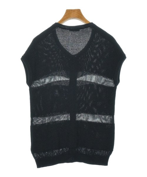 PESERICO เสื้อแขนกุด