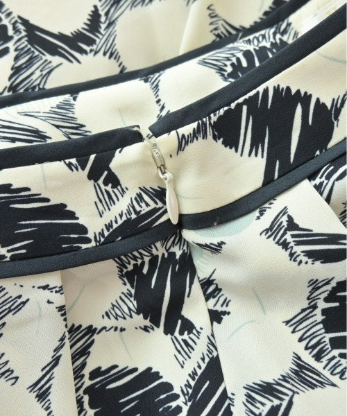 Harrods กระโปรงยาวถึงเข่า