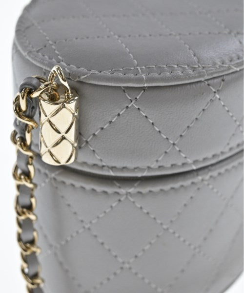 CHANEL กระเป๋าสะพาย
