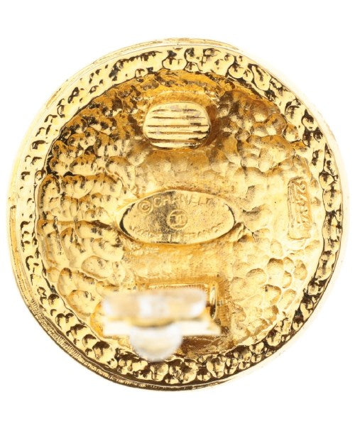 CHANEL เจาะ