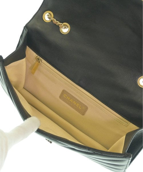 CHANEL กระเป๋าสะพาย