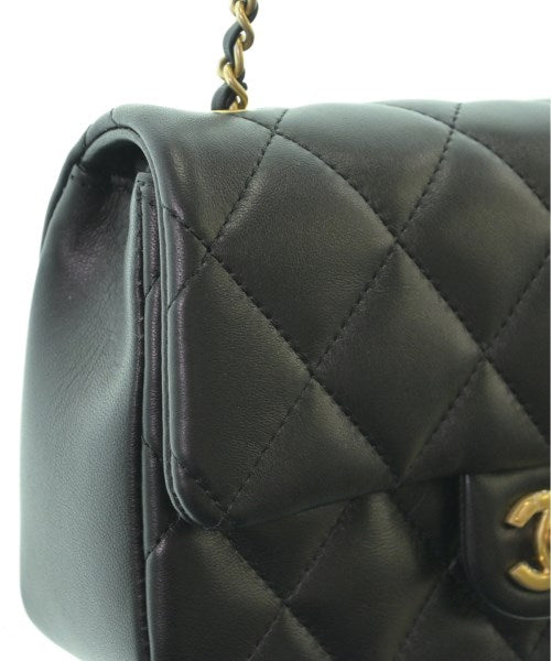 CHANEL กระเป๋าสะพาย