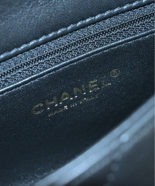CHANEL กระเป๋าสะพาย