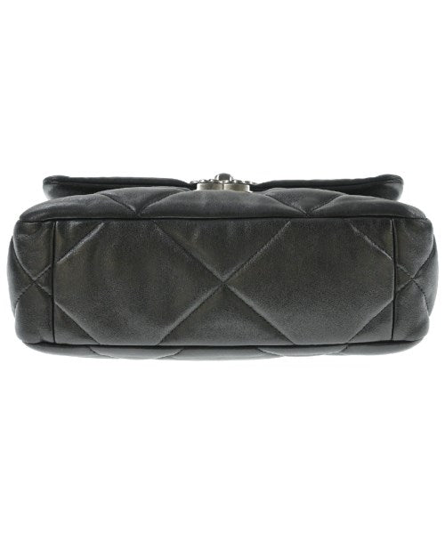 CHANEL กระเป๋าสะพาย
