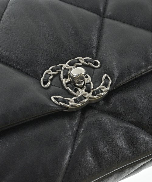 CHANEL กระเป๋าสะพาย