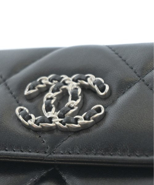 CHANEL กระเป๋าสะพาย