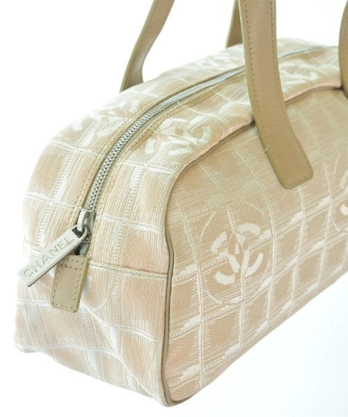 CHANEL กระเป๋าใส่อุปกรณ์ขนาดใหญ่
