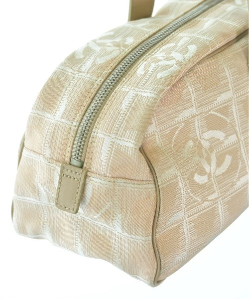 CHANEL กระเป๋าใส่อุปกรณ์ขนาดใหญ่
