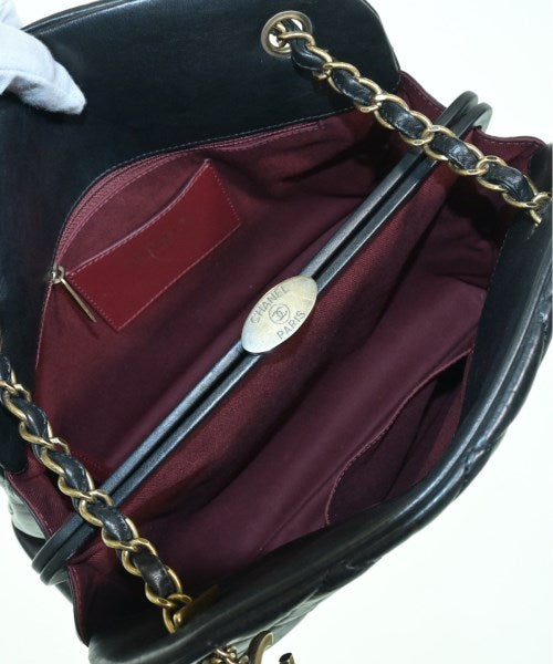 CHANEL กระเป๋าสะพาย