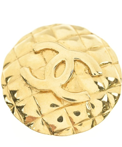 CHANEL เจาะ
