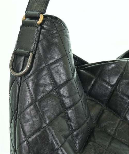 CHANEL กระเป๋าสะพาย
