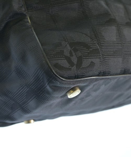 CHANEL กระเป๋าถือขนาดใหญ่