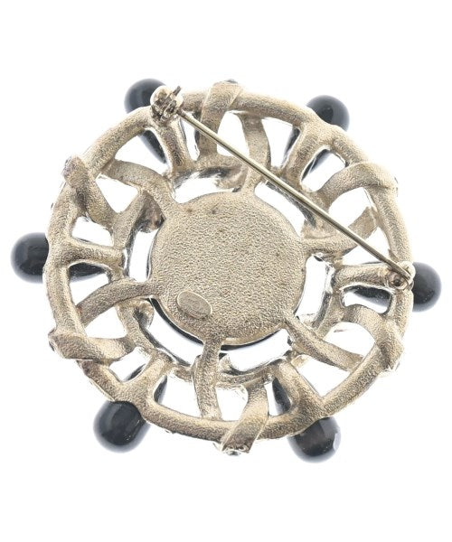 CHANEL เข็มกลัด/ดอกไม้ติดเสื้อ