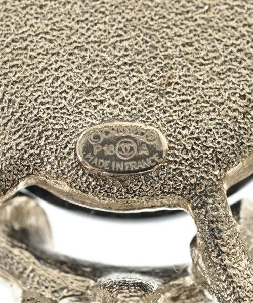 CHANEL เข็มกลัด/ดอกไม้ติดเสื้อ