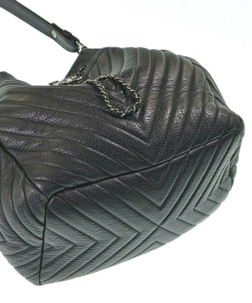 CHANEL กระเป๋าถือ