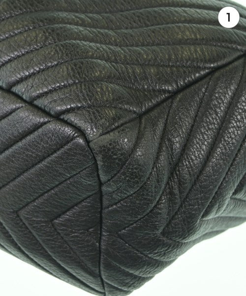 CHANEL กระเป๋าถือ