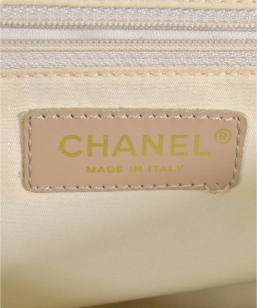 CHANEL กระเป๋าใส่อุปกรณ์ขนาดใหญ่