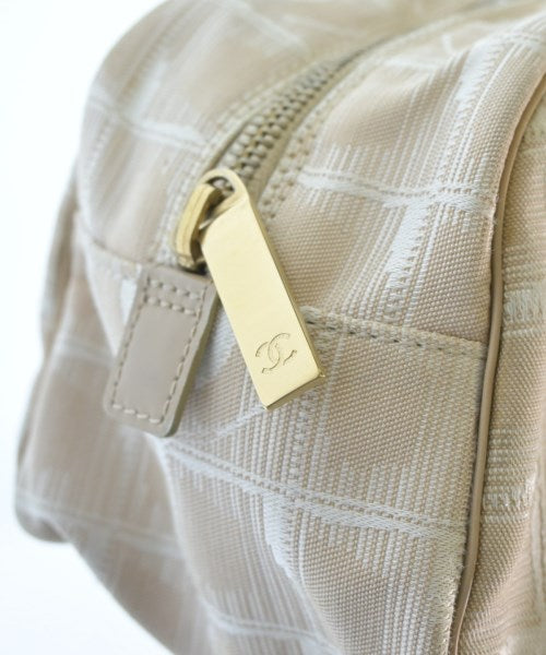 CHANEL กระเป๋าใส่อุปกรณ์ขนาดใหญ่