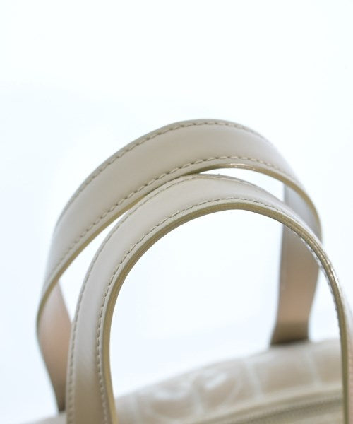 CHANEL กระเป๋าใส่อุปกรณ์ขนาดใหญ่