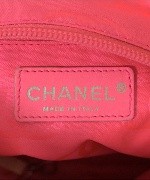 CHANEL กระเป๋าถือขนาดใหญ่