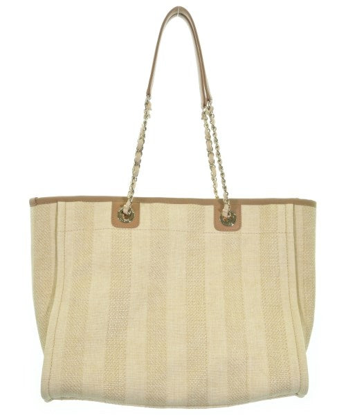 CHANEL กระเป๋าถือขนาดใหญ่