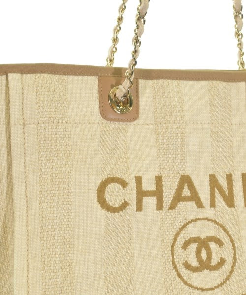 CHANEL กระเป๋าถือขนาดใหญ่