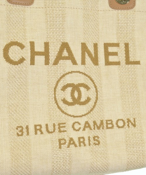 CHANEL กระเป๋าถือขนาดใหญ่