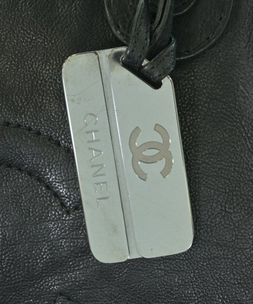 CHANEL กระเป๋าใส่อุปกรณ์ขนาดใหญ่