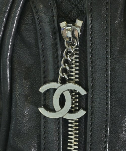 CHANEL กระเป๋าใส่อุปกรณ์ขนาดใหญ่