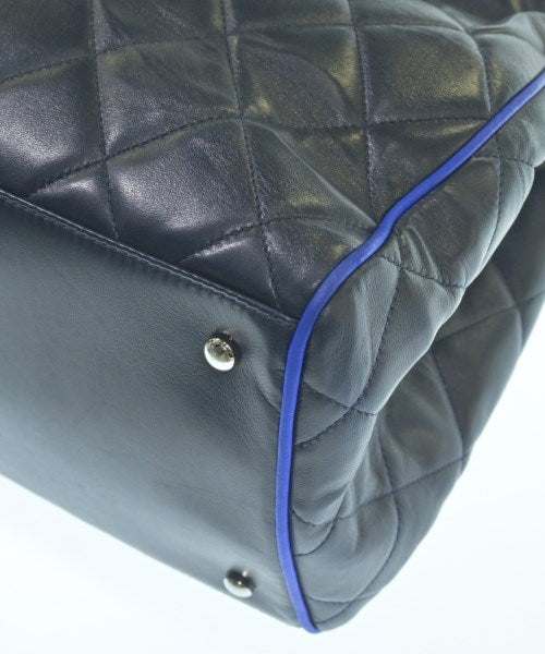CHANEL กระเป๋าสะพาย