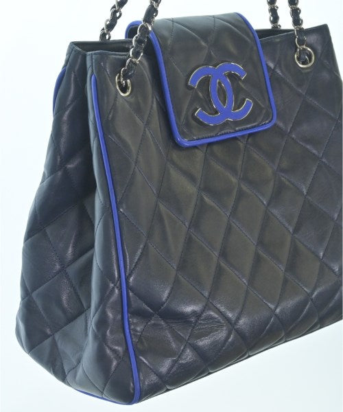 CHANEL กระเป๋าสะพาย