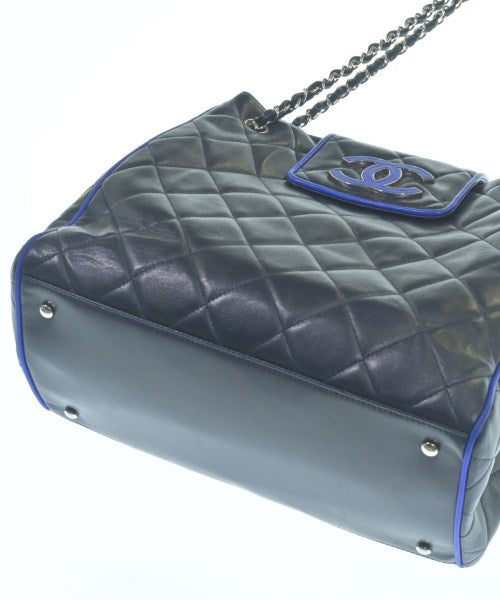 CHANEL กระเป๋าสะพาย