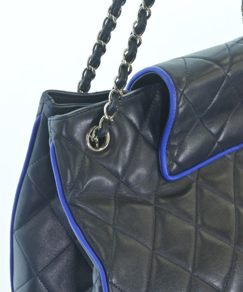 CHANEL กระเป๋าสะพาย