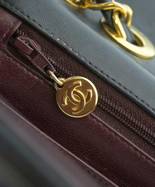 CHANEL กระเป๋าสะพาย
